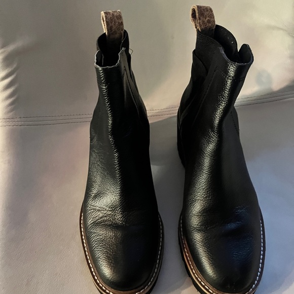 Dolce Vita PERFECT Leather Ankle Boots Stylish With Leather Leopard pull up. 7.5 - Picture 9 of 10